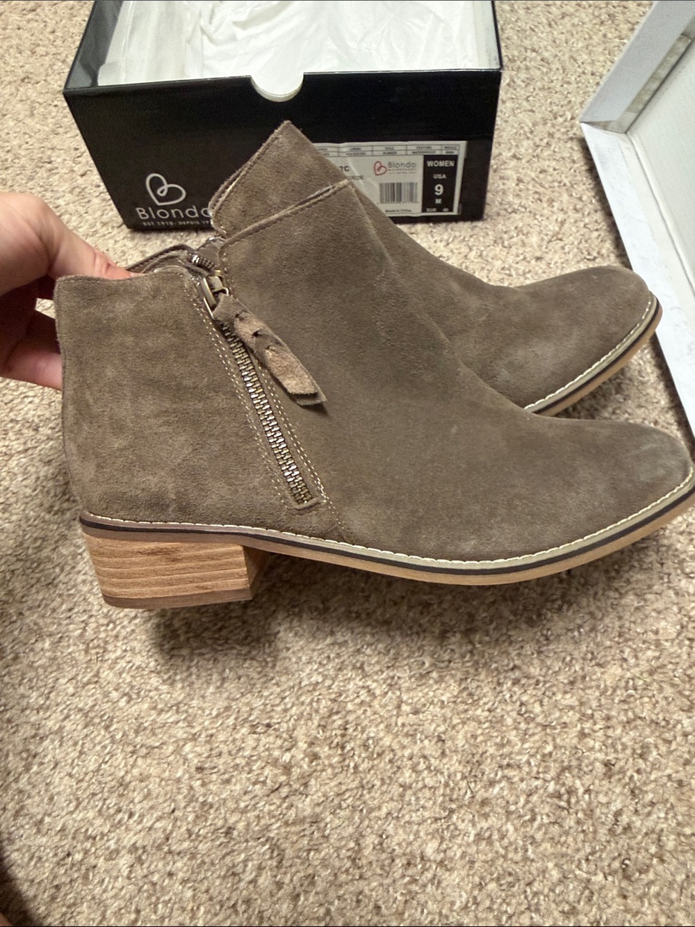 NIB Blondo Liam Waterproof Boot